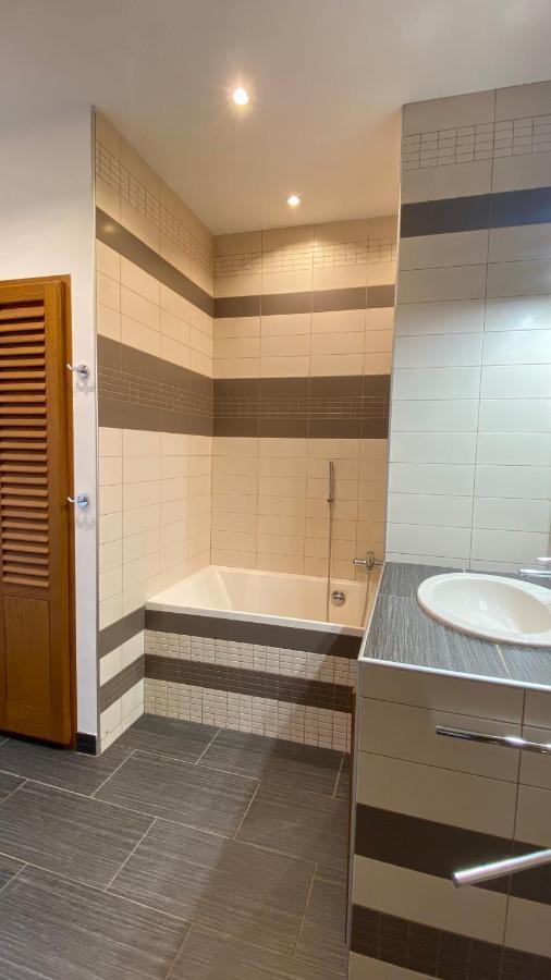 T3 De 140M2 Pour 7 Pers- Extra Centre Ajaccio - A 5 Min A Pied Des Plages - Classe 5 Etoiles - Casa Di Artisti 외부 사진